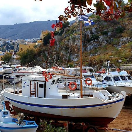 Traditional Seafront Apartment Symi Exterior foto